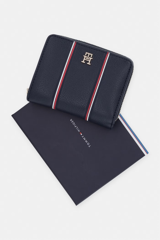Tommy Hilfiger dámska peňaženka AW0AW18653 tmavomodrá