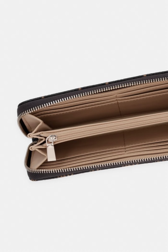 Doplnky Guess peňaženka dámska z imitácie kože EMELIE SWGP99.28146 hnedá