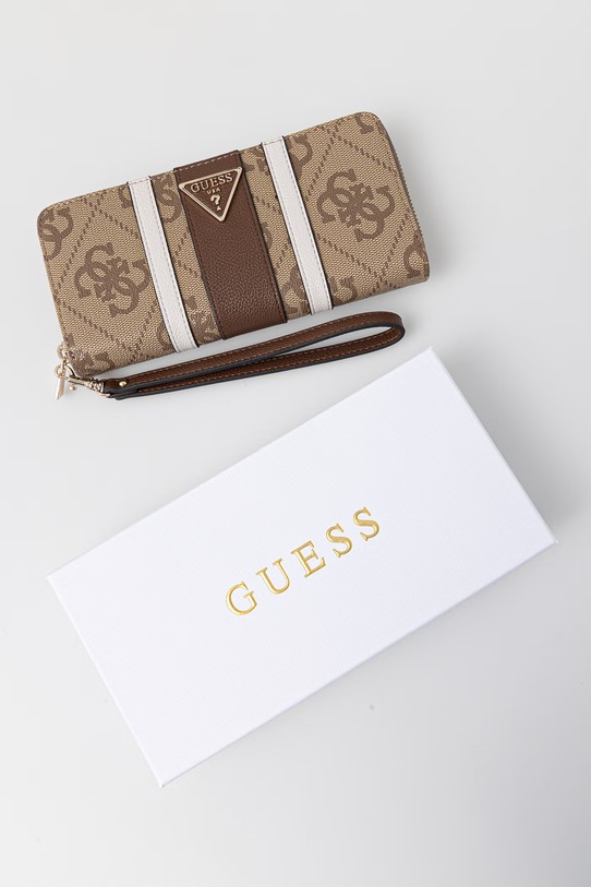 Guess portfel damski z imitacji skóry LAUREL beżowy SWSS74.59146