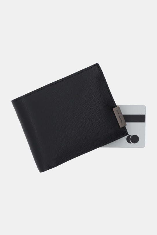 Δερμάτινο πορτοφόλι Tommy Hilfiger μαύρο AM0AM13961