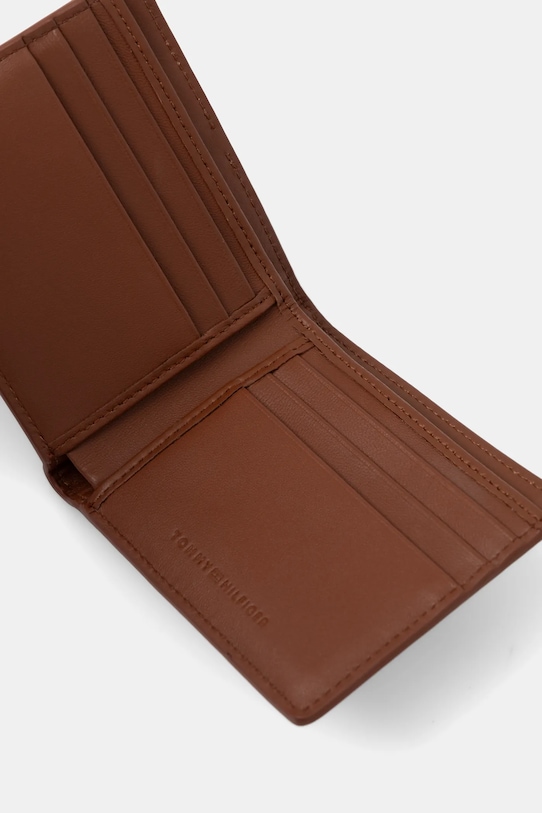Akcesoria Tommy Hilfiger portfel skórzany AM0AM13971 brązowy