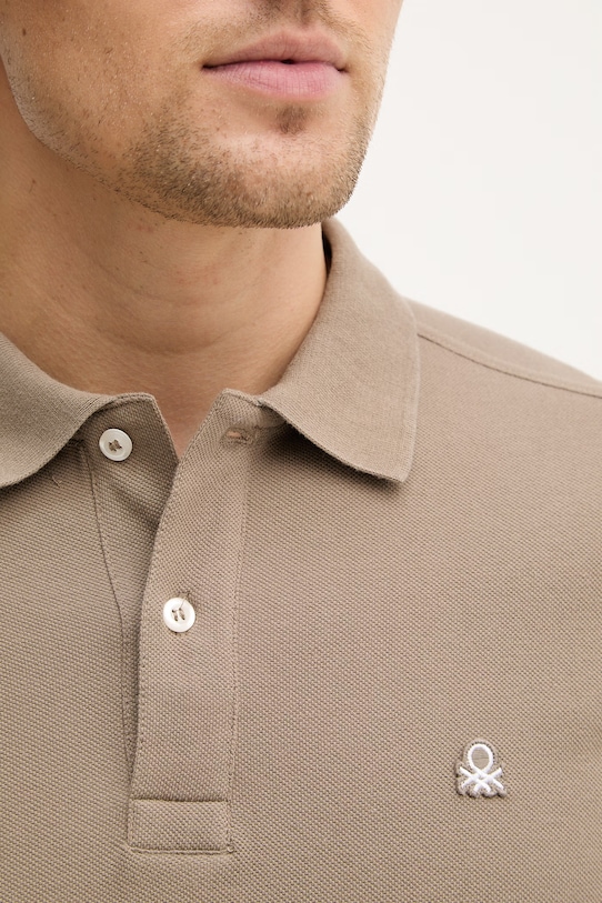 United Colors of Benetton polo bawełniane 3089J3179. brązowy