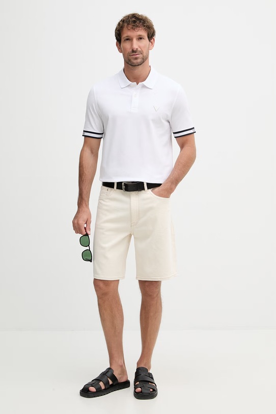 Guess polo pánské bavlněné s elastanem LYLE M6GP60.K3076 bílá SS26
