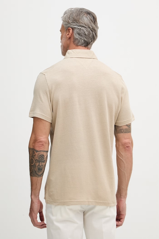 Дрехи Tommy Hilfiger тениска тип пулове с яка мъжка с лен NEW YORK MW0MW42679 бежов