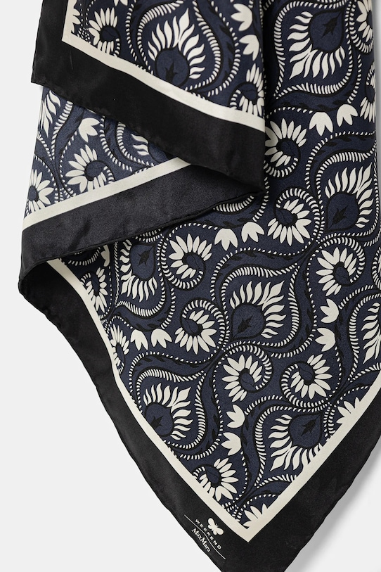 Akcesoria Weekend Max Mara chusta jedwabna AONESTO 2615541144600 granatowy