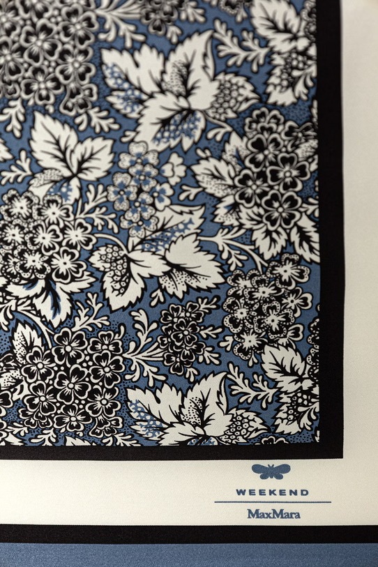 Akcesoria Weekend Max Mara apaszka damska jedwabna AONESTO 2615541035600 niebieski