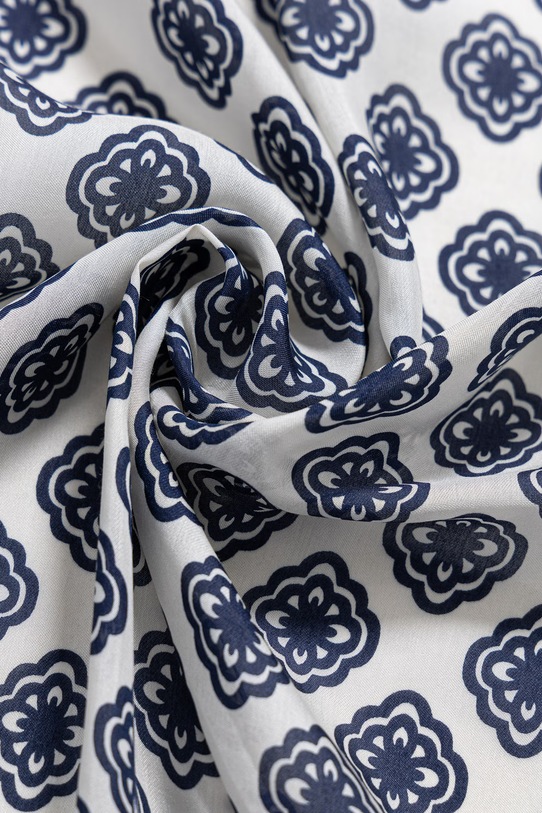 Akcesoria Weekend Max Mara chusta damska z dodatkiem jedwabiu ASARONG 2615541045600 granatowy