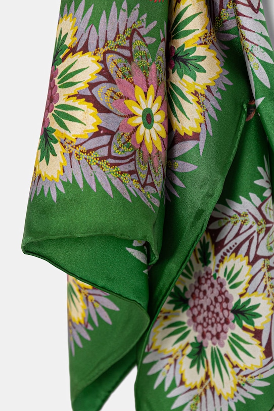 Dodatki Weekend Max Mara svilena ruta ženska AONESTONEW 2615541065600 zelena