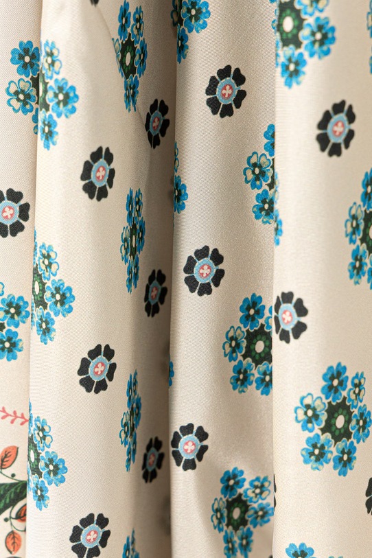 Akcesoria Weekend Max Mara apaszka damska jedwabna AONESTONEW 2615541065600 beżowy