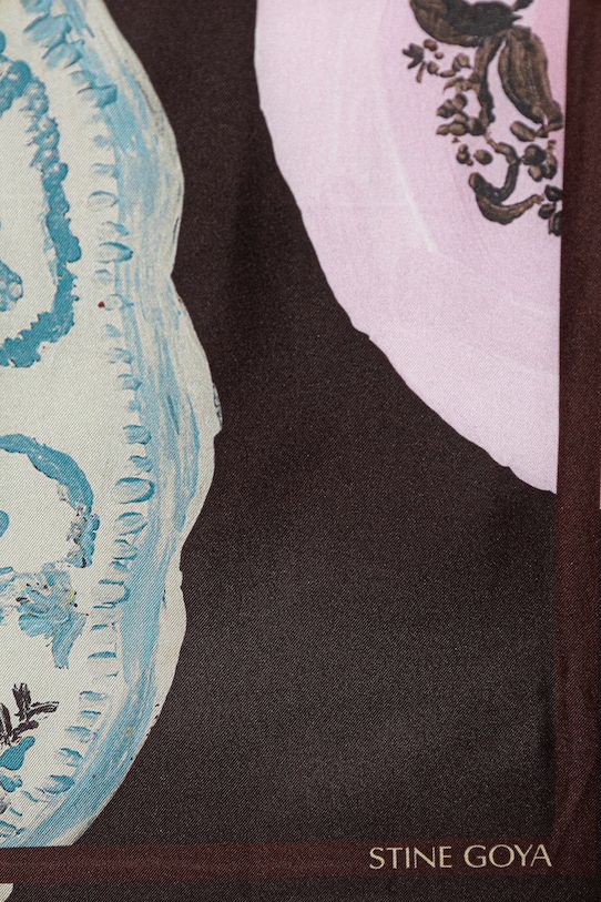 Μεταξωτό φουλάρι Stine Goya καφέ SG.SS26.A010.2287