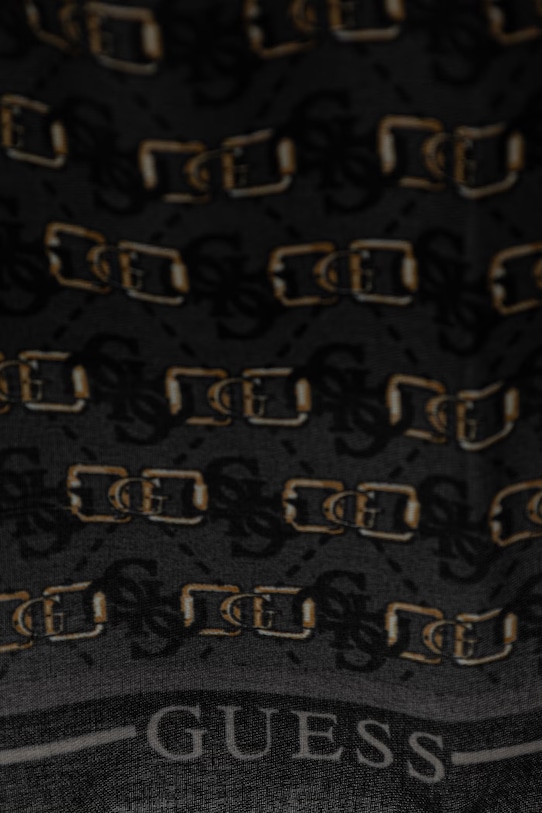 Šal Guess KARNILLA AW5450.POL03 siva SS26