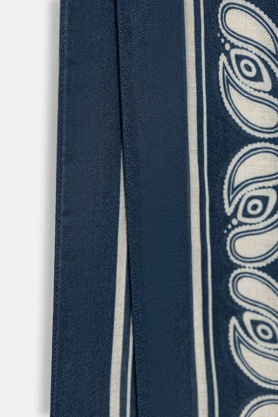 Patrizia Pepe szal z dodatkiem jedwabiu 8F0126.A706 niebieski SS26