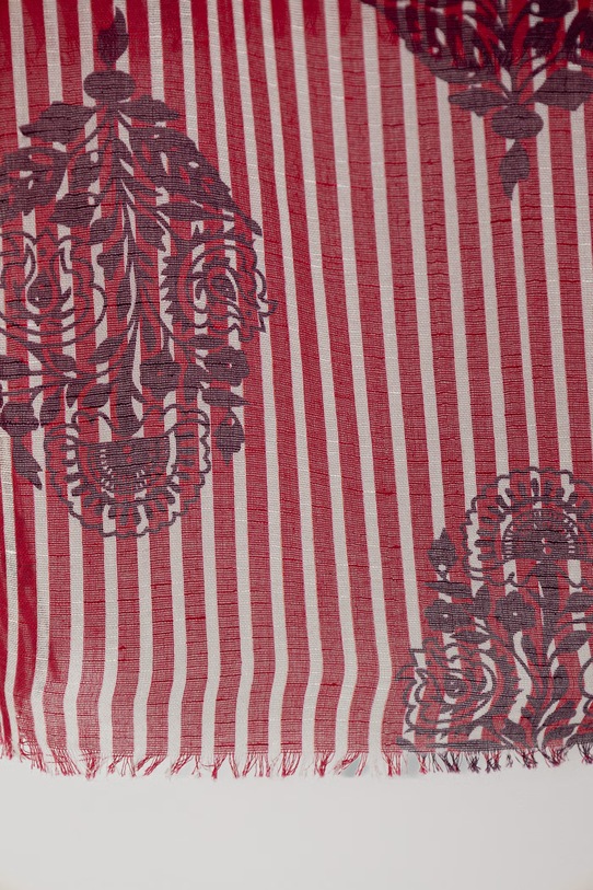 United Colors of Benetton dámsky šál s prímesou ľanu 6FL0VU007 červená SS26