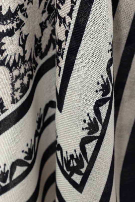 Akcesoria Marc O'Polo szal damski z modalu 5000013246 granatowy