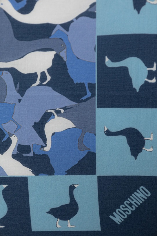 Akcesoria Moschino chusta bawełniana M5872.50207 niebieski