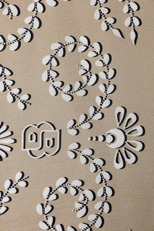 BOSS šatka dámska hodvábna Vincency B 50555864 béžová SS26