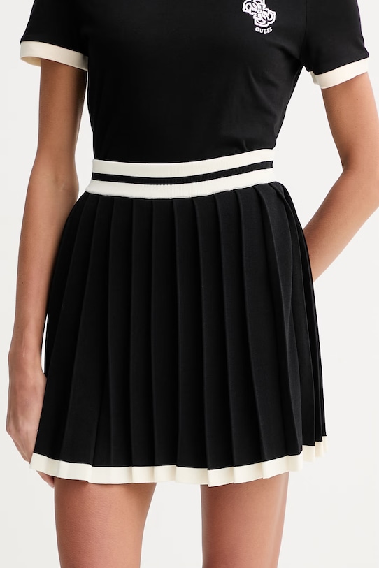 Guess плисирана GABRY черен V6GD04.Z0649