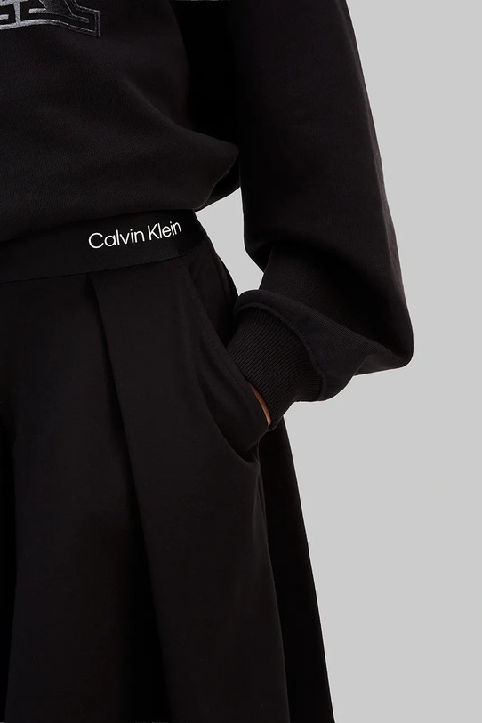 Dziewczynka Calvin Klein Jeans spódnica dziecięca IG0IG03059.128.176.PPY2 czarny