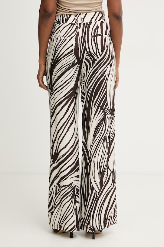 Ρούχα Guess παντελόνι ίσιο γυναικείο από βισκόζη BASTIENNE W6GB19.W1972 καφέ