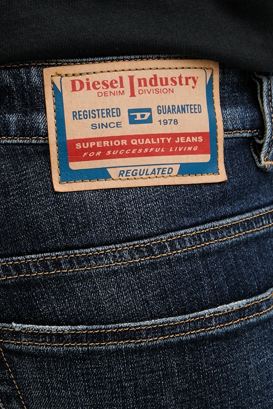 Diesel jeansy 1993 D-VYL L.32 granatowy A15797.0ADBN