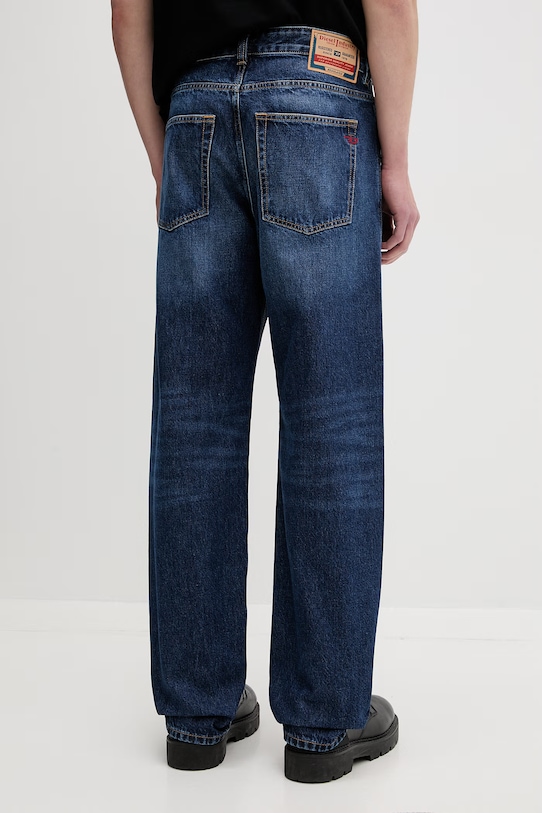 Odzież Diesel jeansy tapered męskie 2024 D-MACS L.32 A18976.09I27 niebieski