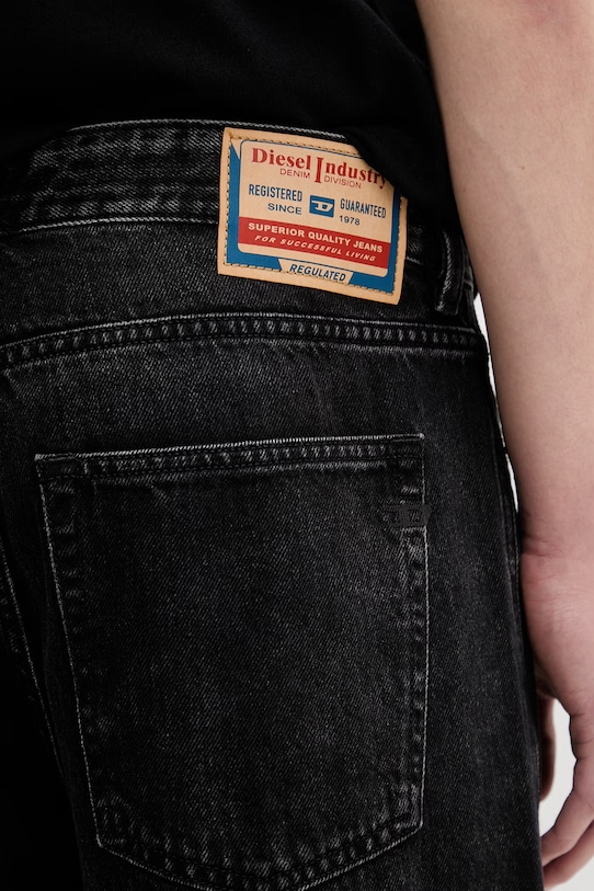 Diesel jeansy męskie 2024 D-MACS L.32 czarny A18976.09P09