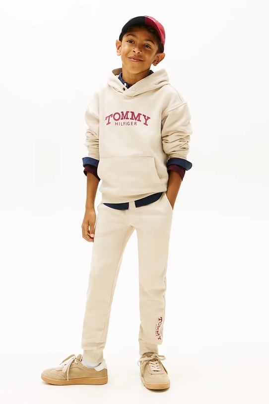 Chłopiec Tommy Hilfiger spodnie dresowe dziecięce KB0KB10167.104.122.PPY2 beżowy