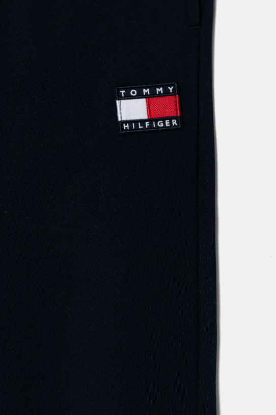 Chłopiec Tommy Hilfiger spodnie dresowe dziecięce KS0KS00715.116.122.PPY2 granatowy