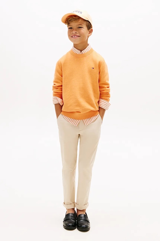 Chłopiec Tommy Hilfiger spodnie chinos dziecięce z bawełną KB0KB09638.104.122.PPY2 beżowy