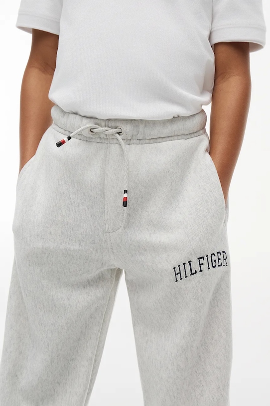 Tommy Hilfiger spodnie joggery dziecięce z bawełną KB0KB10254.128.176.PPY2 szary