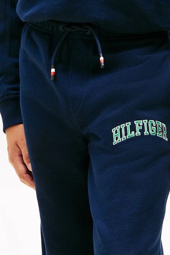 Tommy Hilfiger spodnie joggery dziecięce z bawełną KB0KB10254.128.176.PPY2 granatowy