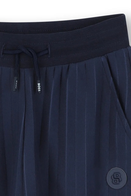 Dětské tepláky BOSS námořnická modř J53170.102.108