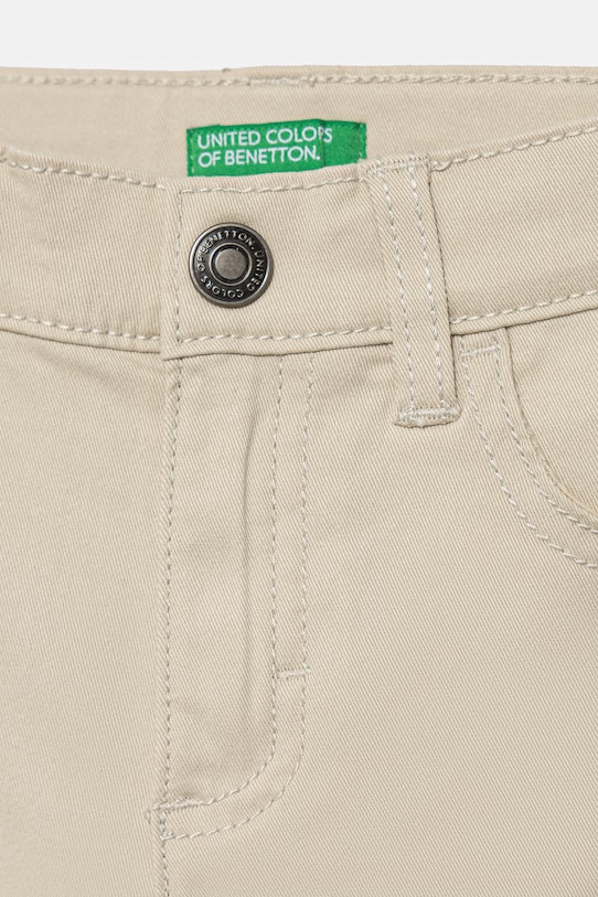 Chłopiec United Colors of Benetton spodnie dziecięce bawełniane z elastanem 4TCGGE009.P.Riproposto beżowy
