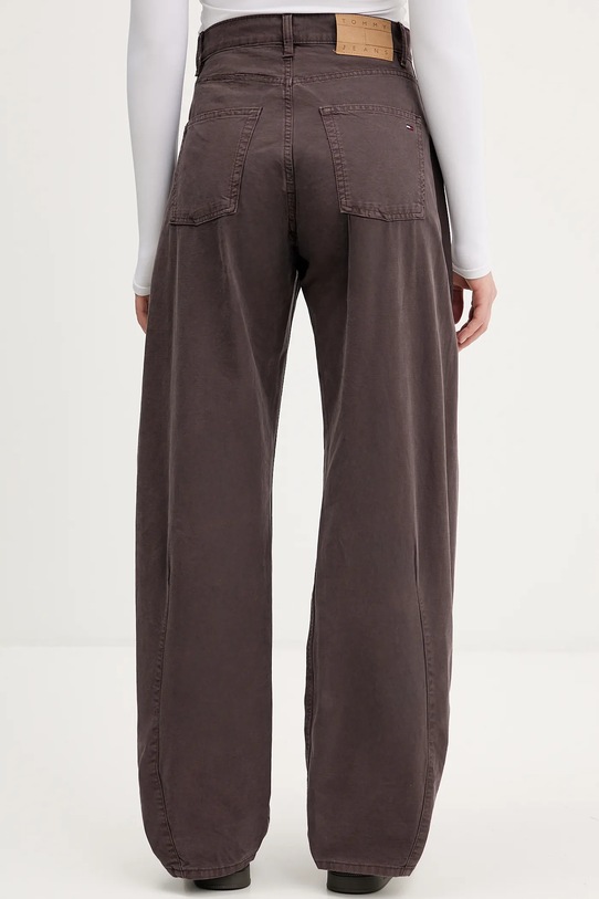 Odzież Tommy Jeans spodnie bawełniane DW0DW22073 brązowy