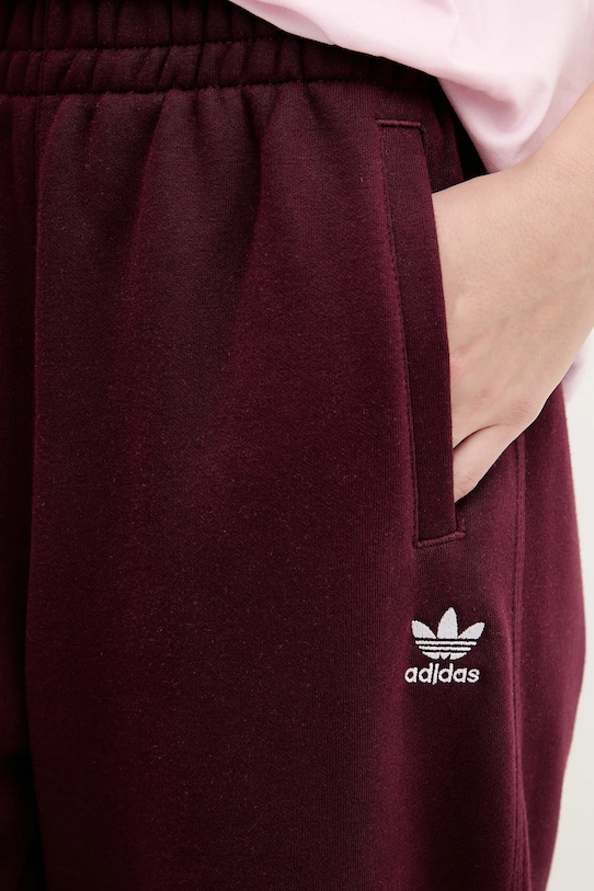 adidas Originals spodnie dresowe Essentials bordowy KC9102