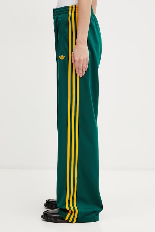 Спортивні штани adidas Originals Firebird трикотаж зелений KG3707