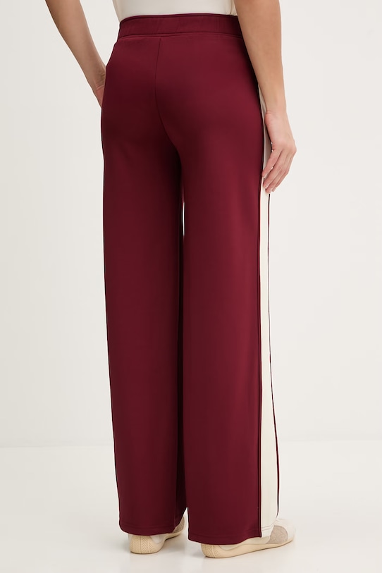 Odzież Guess spodnie dresowe MARLENE V6RB10.KCYF2 bordowy