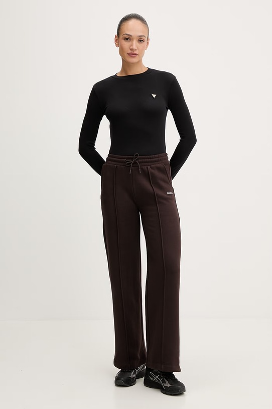 Guess spodnie dresowe NAT V6RB17.K9V31 brązowy SS26