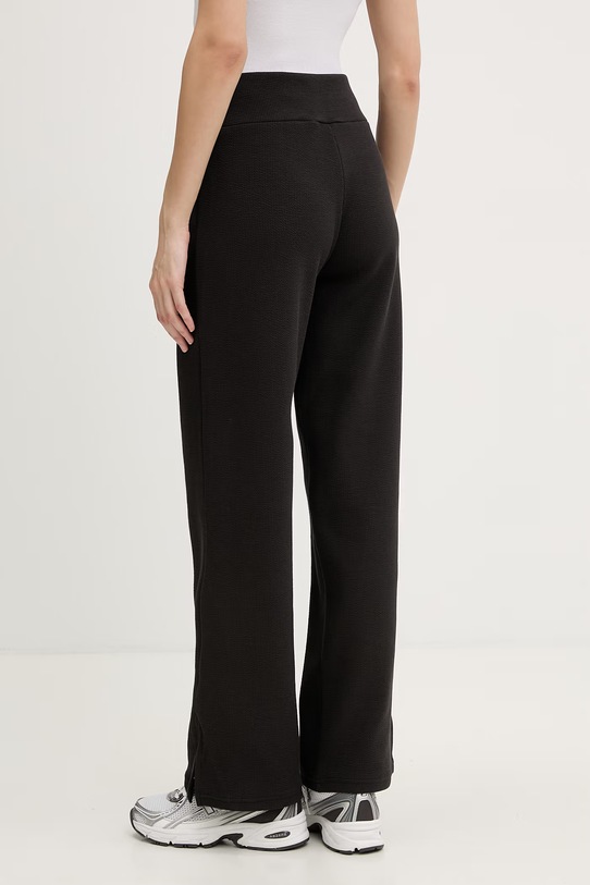 Odzież Puma spodnie dresowe damskie z bawełną Essential Elevated 691815 czarny