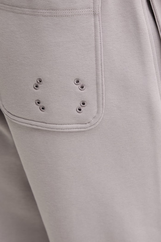 On spodnie dresowe Club Collective szary 1WG11174425