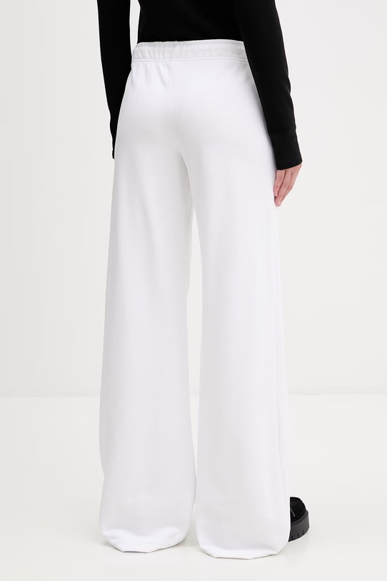 Odzież Guess Jeans spodnie dresowe bawełniane W6RB52.K68I4 biały