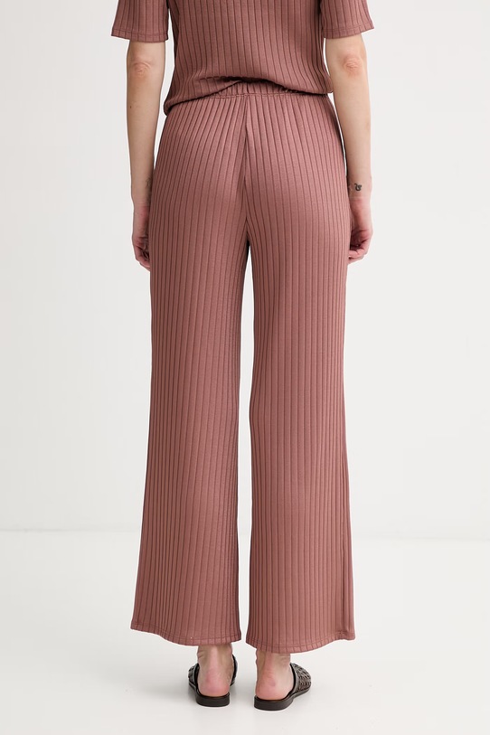 Odzież Calvin Klein spodnie damskie LV044F273G brązowy