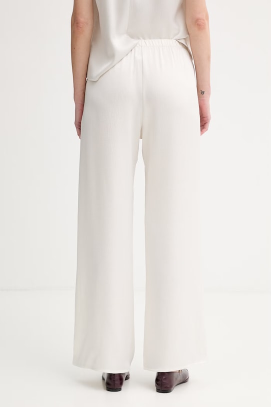 Oblečenie Calvin Klein nohavice dámske LV044F611G béžová