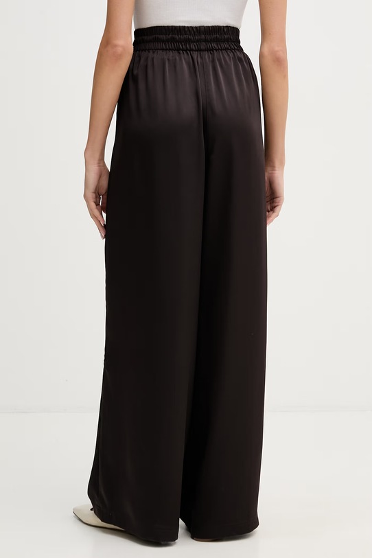 Odzież Lacoste spodnie damskie HF9801 brązowy