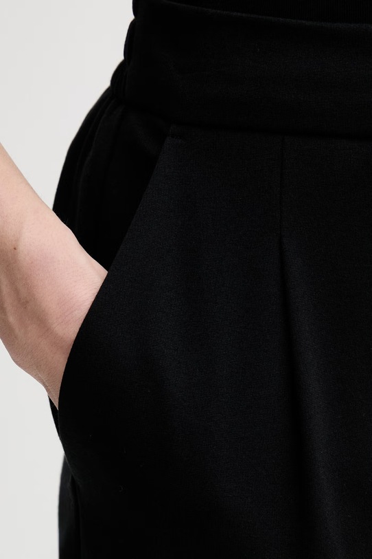 United Colors of Benetton spodnie czarny 47CKDF0AZ