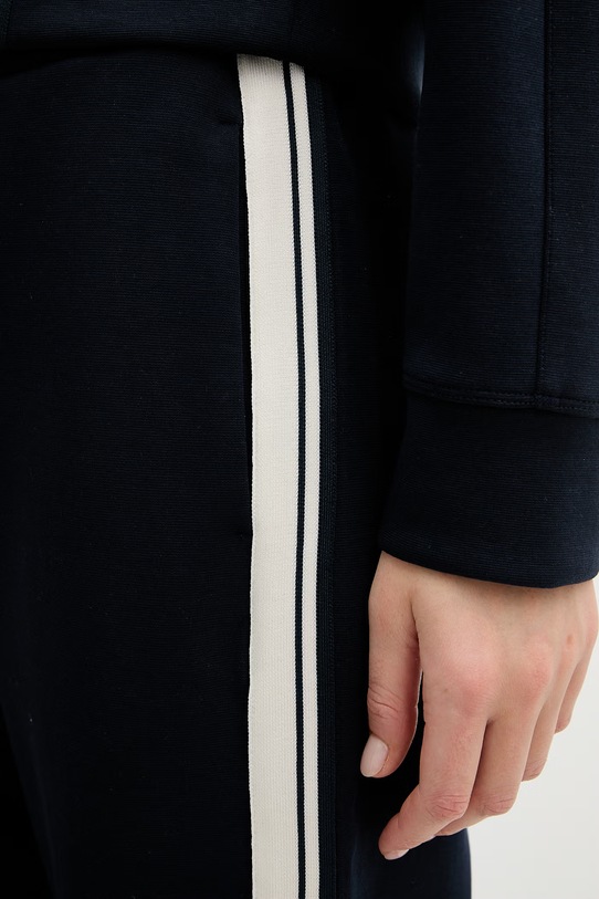 United Colors of Benetton teplákové nohavice dámske tmavomodrá 35B1DF01H