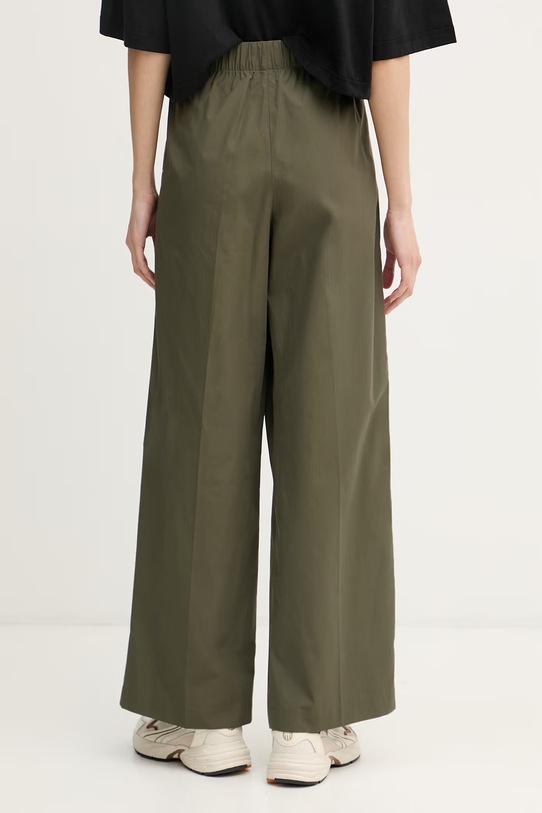 Oblačila Calvin Klein Jeans hlače ženske bombažne LV047F636G zelena