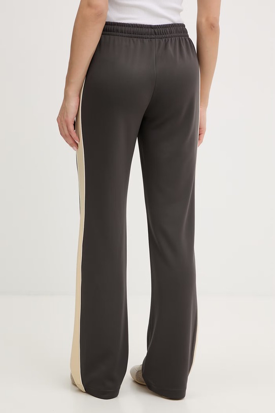 Odzież New Balance spodnie dresowe damskie Interlock WB61Q2R4ABR szary