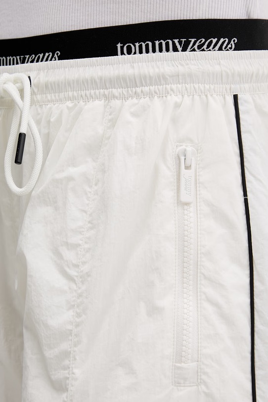 Tommy Jeans kalhoty dámské bílá DW0DW22289