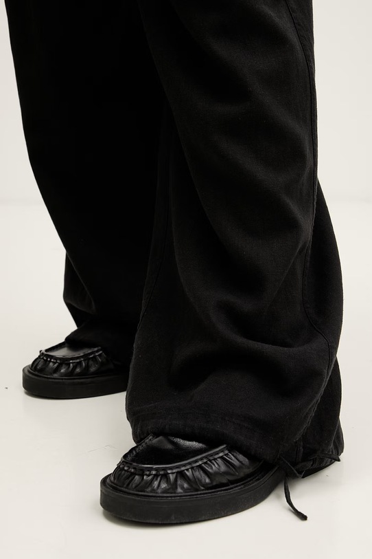 Tommy Jeans spodnie damskie z lnem czarny DW0DW22290